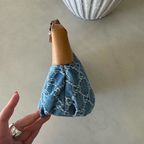 Authentic pre-loved Denim Gucci bag - Picture 5 of 9